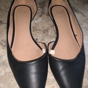 Black Flatsb